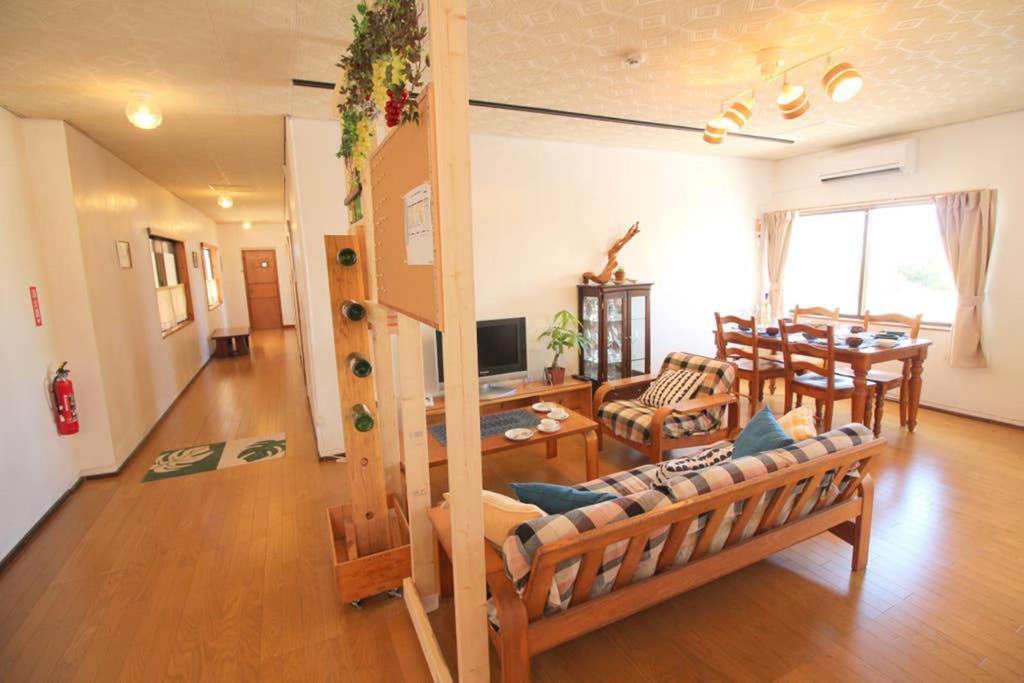 Beach Side Hotel Yamoriyanonikai Наго Екстериор снимка